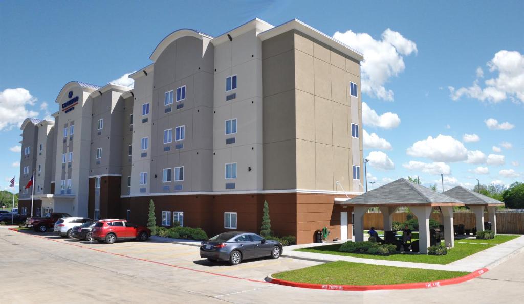 Candlewood Suites Bay City an IHG Hotel Main image 1